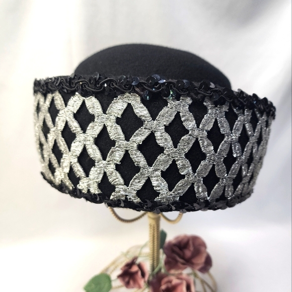 Michael Howard 100% Wool Pillbox Hat main image 11